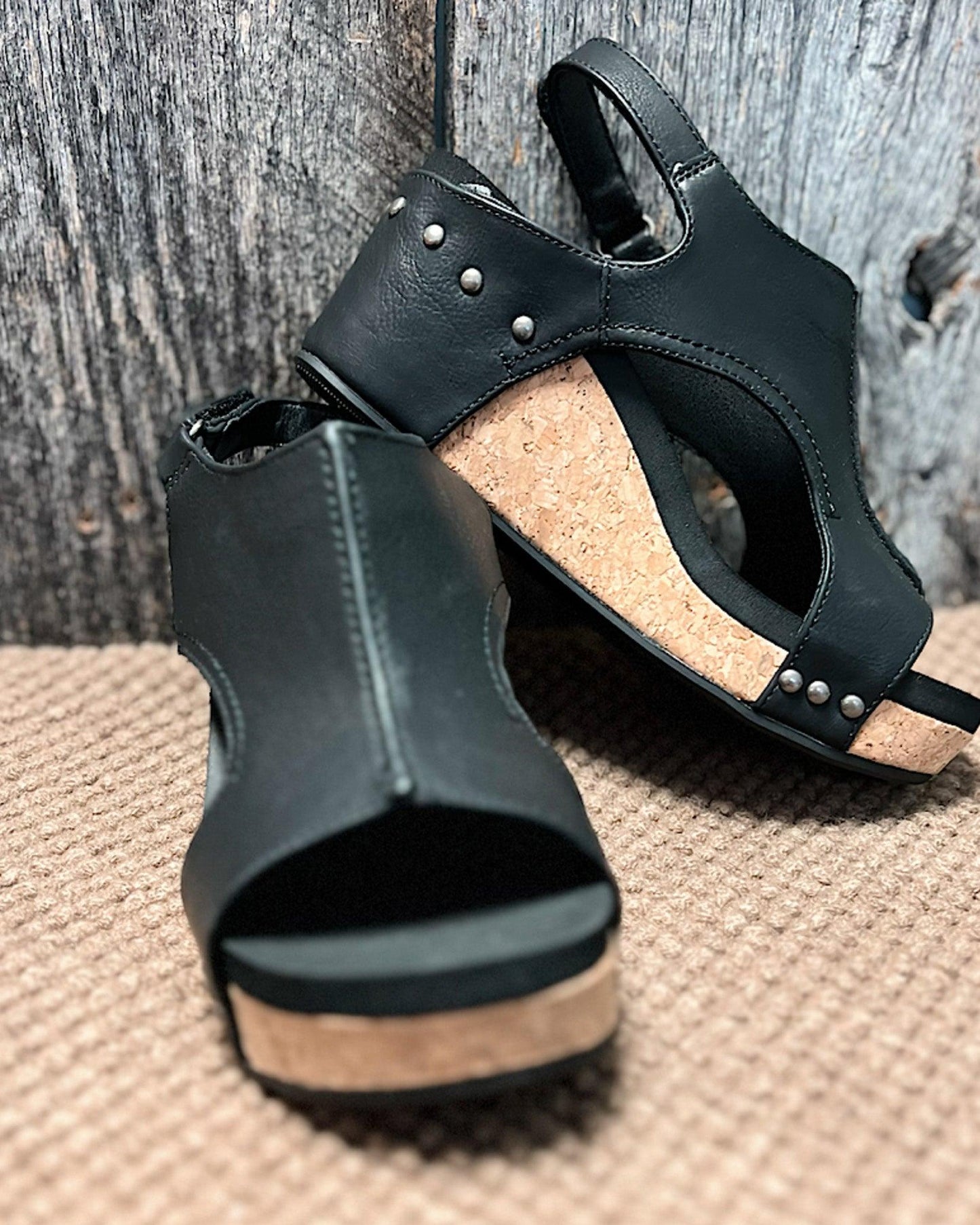 Sandale Wedge Momount Damă – Piele Patinată, Platformă din Plută, Slingback