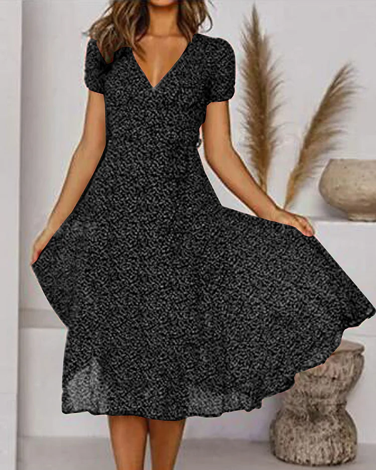 Cassandra | Rochie Midi Wrap Florală – Decolteu V Flatant | Momount Vară
