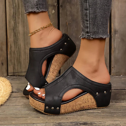 Momount Mules cu Platformă din Plută Damă – Piele cu Țințe, Vârf Peep-Toe, Tăieturi
