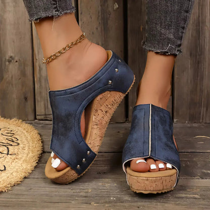 Momount Mules cu Platformă din Plută Damă – Piele cu Țințe, Vârf Peep-Toe, Tăieturi