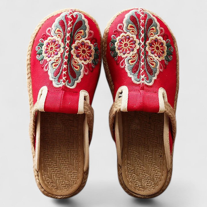 Saboți Brodate Momount Damă – Canvas Floral, Talpă din Iută, Slip-On, Vârf Închis