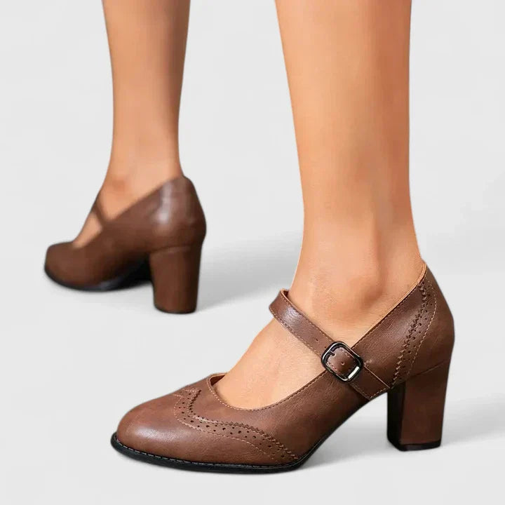 Pantofi Mary Jane Momount Damă – Toc Bloc, Piele cu Brogue, Vârf Rotund, Cataramă