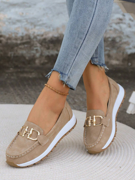 Mocasini damă cu accesoriu metalic și talpă tip platformă – Model fără șireturi