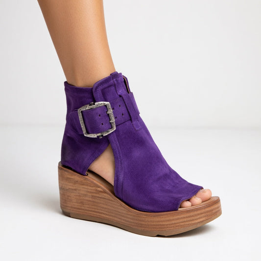 Sandale Wedge Momount Damă – Piele Întoarsă cu Manșetă la Gleznă, Cataramă, Platformă din Lemn, Peep-Toe