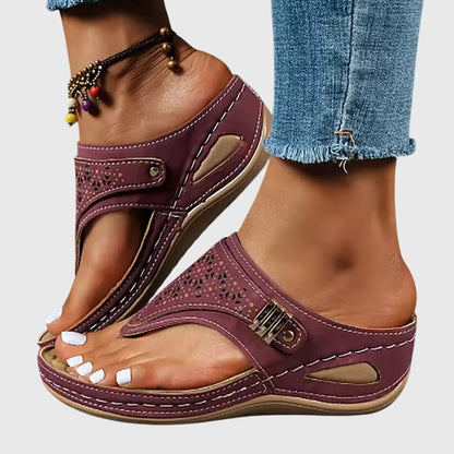 Momount Sandale Wedge Thong Damă – Piele Tăiată cu Laser Slide Toe-Post Toc Jos