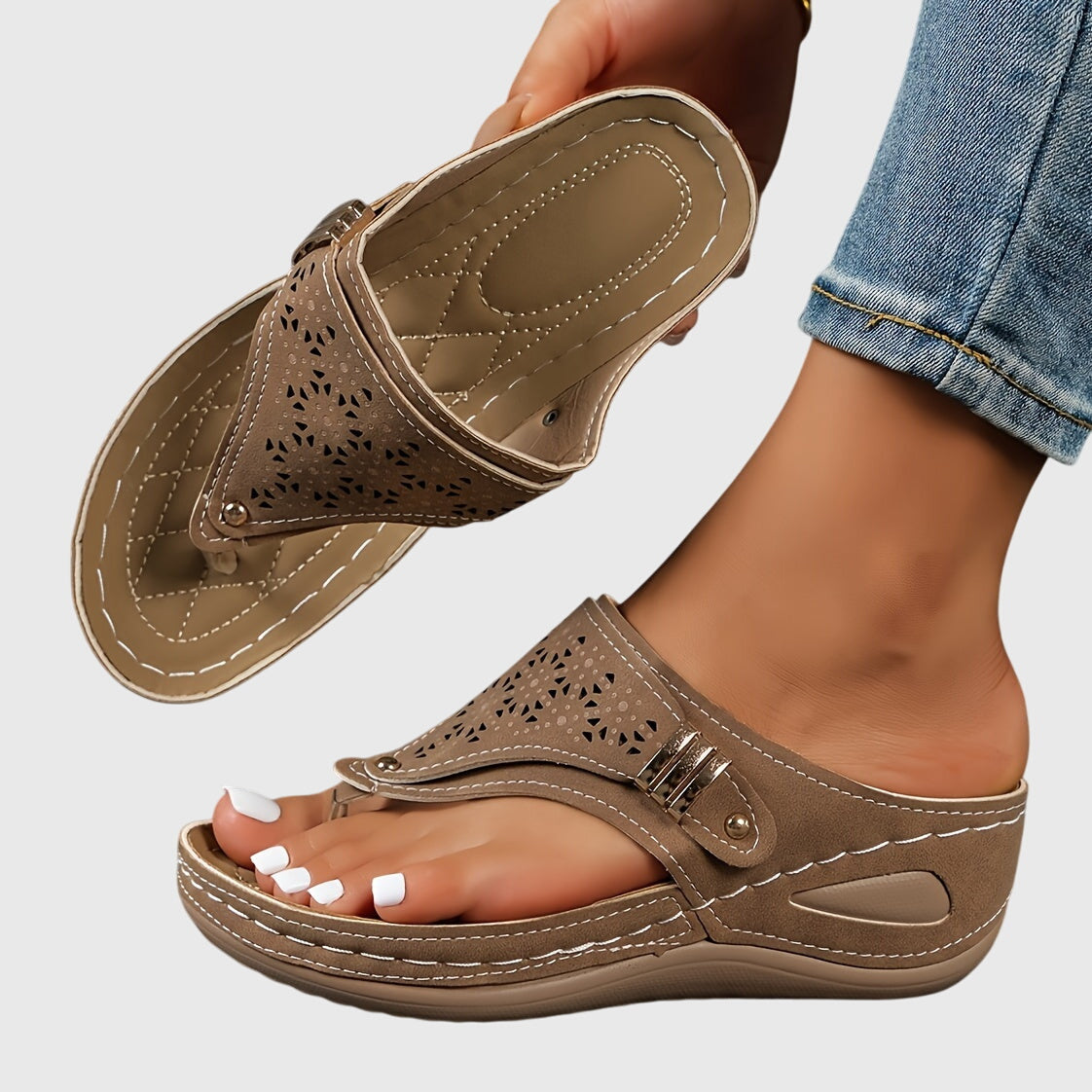 Momount Sandale Wedge Thong Damă – Piele Tăiată cu Laser Slide Toe-Post Toc Jos