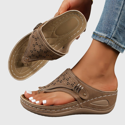 Momount Sandale Wedge Thong Damă – Piele Tăiată cu Laser Slide Toe-Post Toc Jos