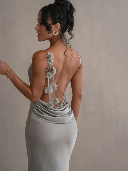 Serenity | Rochie Maxi Elegantă din Satin Mulată cu Decolteu Cowl