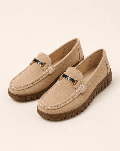 Mocasini bej de damă cu talpă chunky și accesoriu auriu — imagine de produs 9