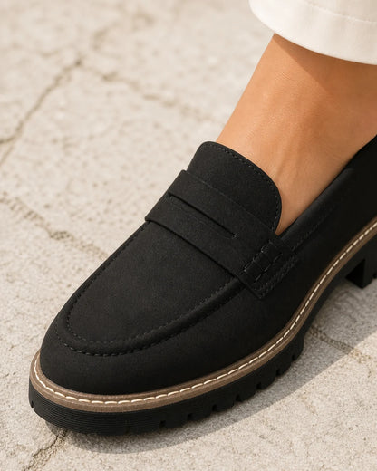 Mocasini negri de damă cu talpă striată groasă — imagine de produs 6