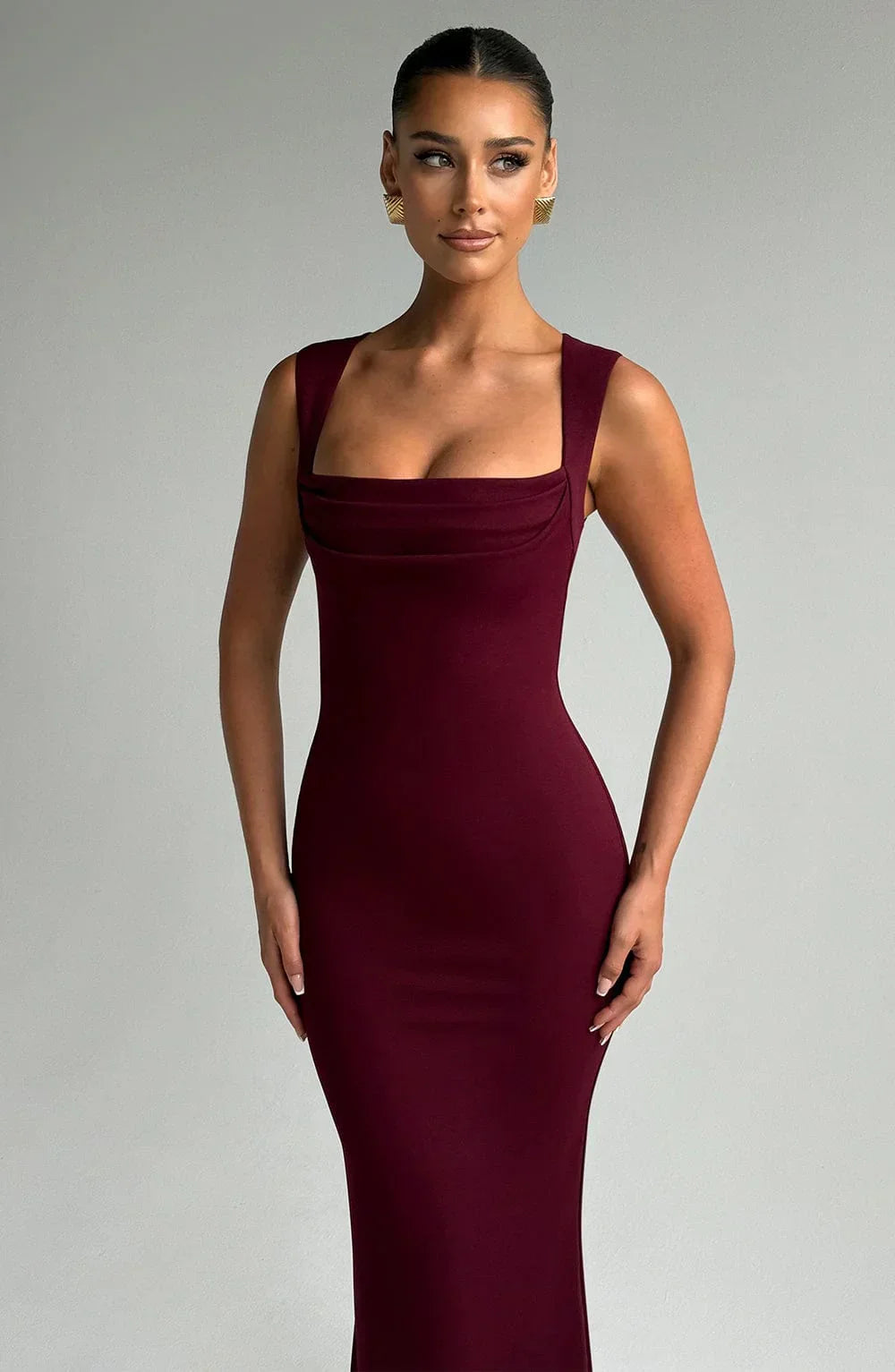 Allegra | Rochie Maxi Eleganta de Seară din Satin Halter, Spate Gol