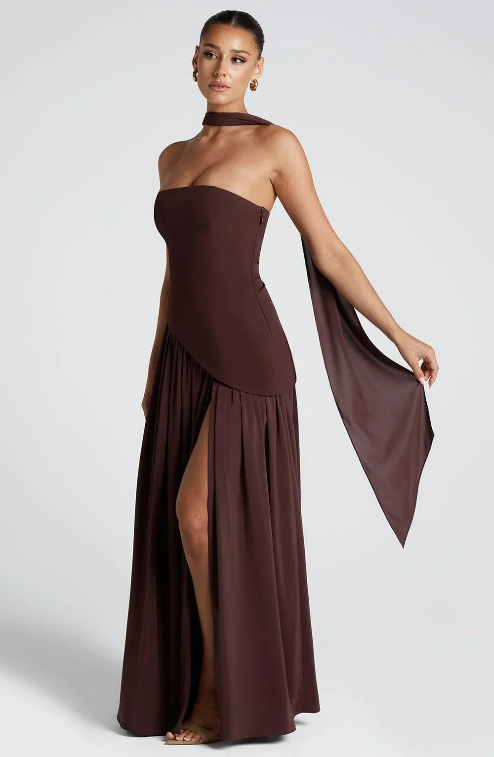 Calista | Rochie Maxi Eleganta Bustieră cu Detaliu Eșarfă și Despicătură
