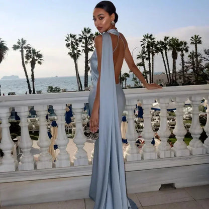 Ottavia | Rochie Maxi de Seară din Satin Drapat pe Un Umăr cu Cape