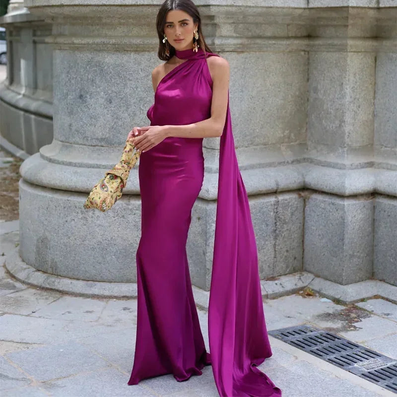 Ottavia | Rochie Maxi de Seară din Satin Drapat pe Un Umăr cu Cape
