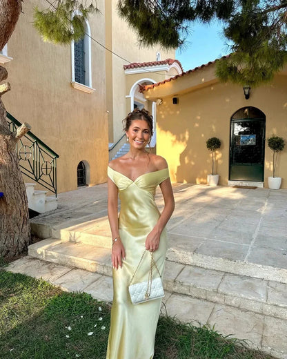 Fiammetta | Rochie Maxi Elegantă din Satin cu Umeri Goi, Mulată, de Seară