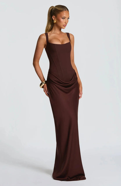 Galatea | Rochie Maxi Bodycon Elegantă din Satin cu Decolteu Pătrat și Spate Gol